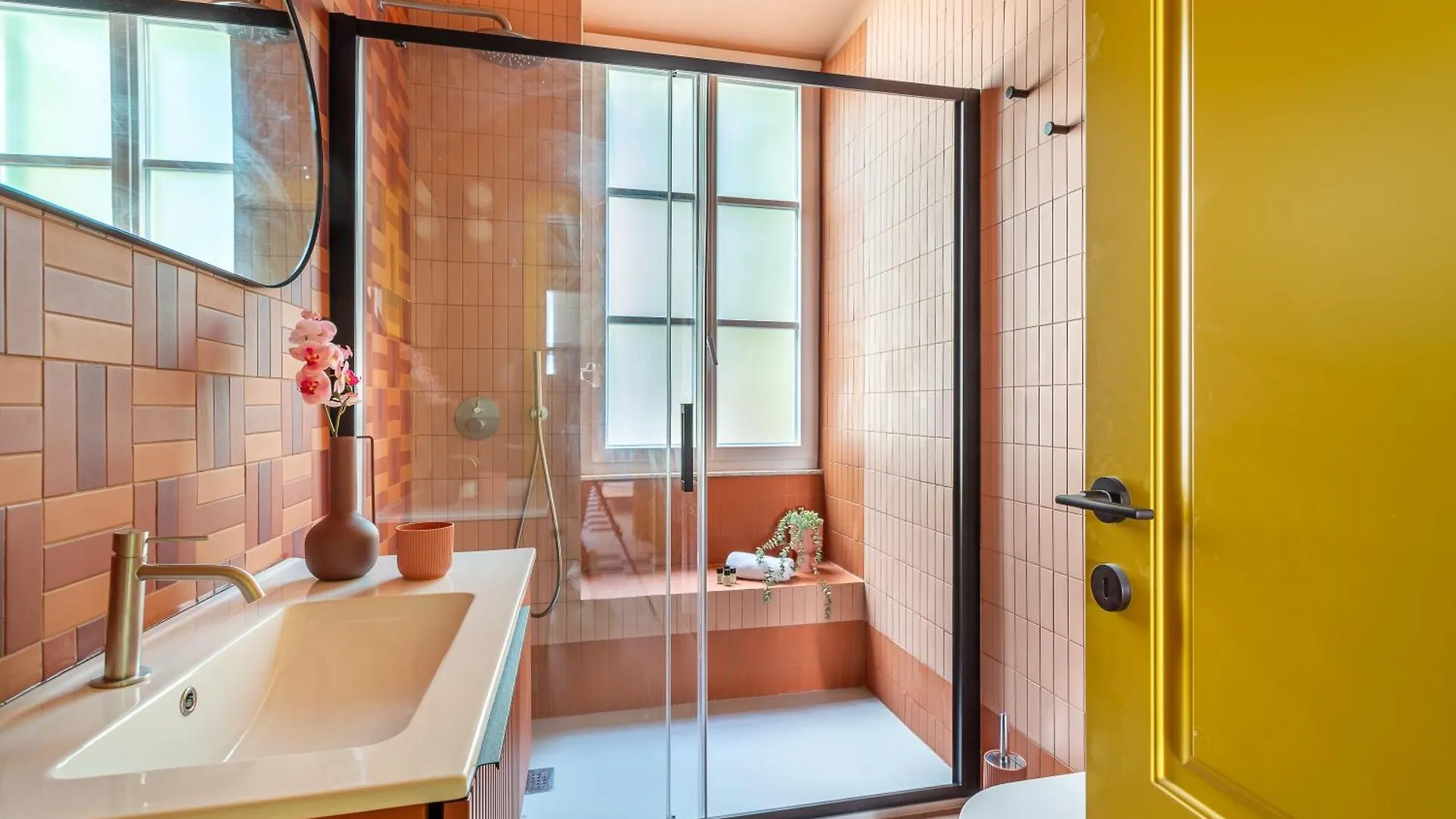Iflat Colorful New Apartment In Esquilino Ρώμη