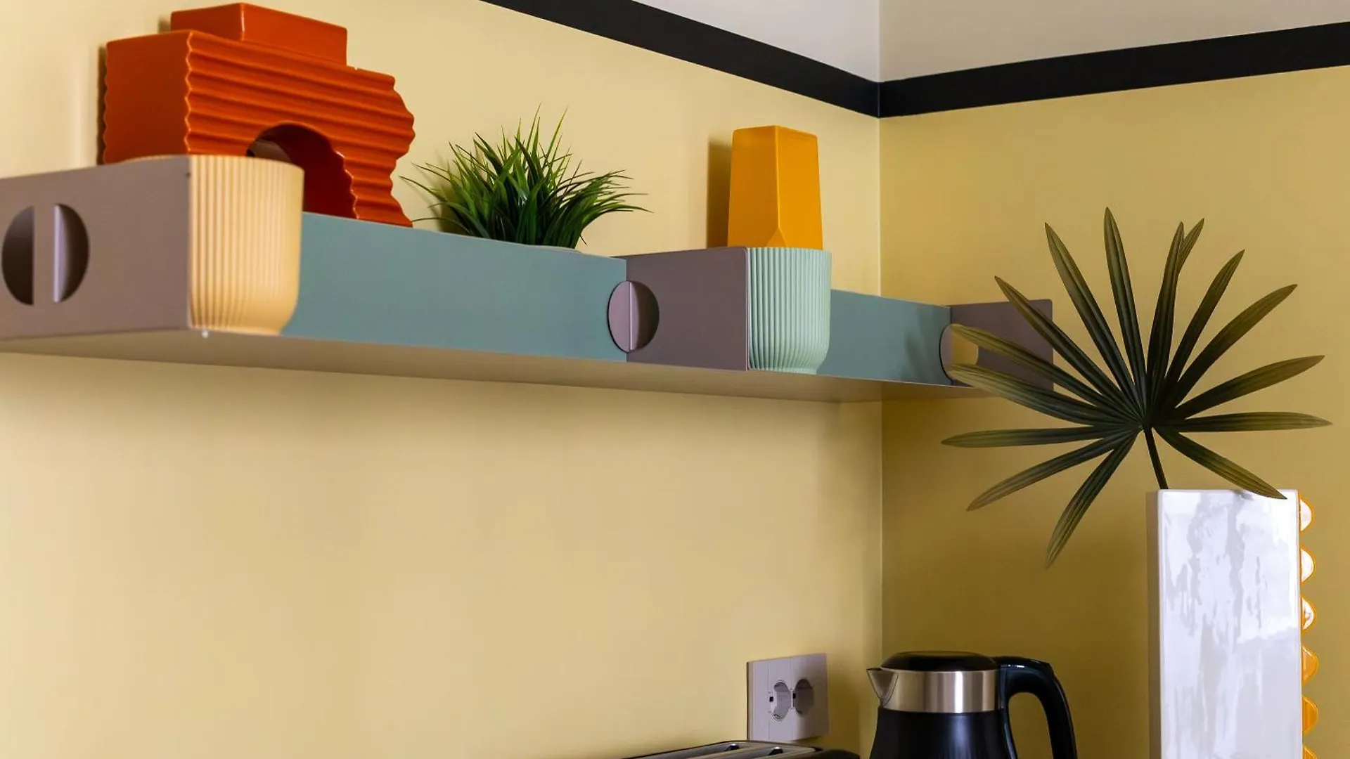 Iflat Colorful New Apartment In Esquilino Rzym