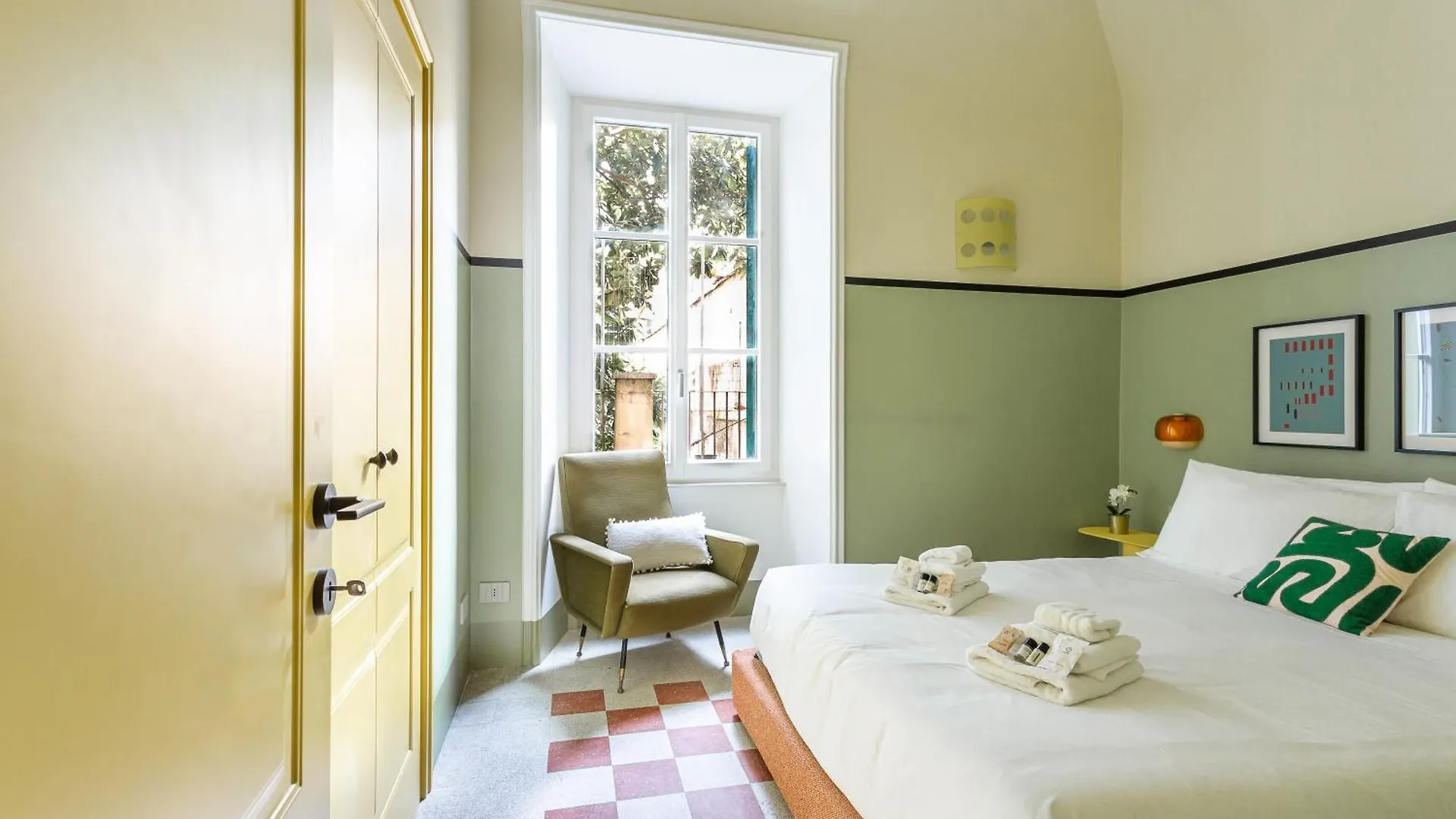 Iflat Colorful New Apartment In Esquilino Rome