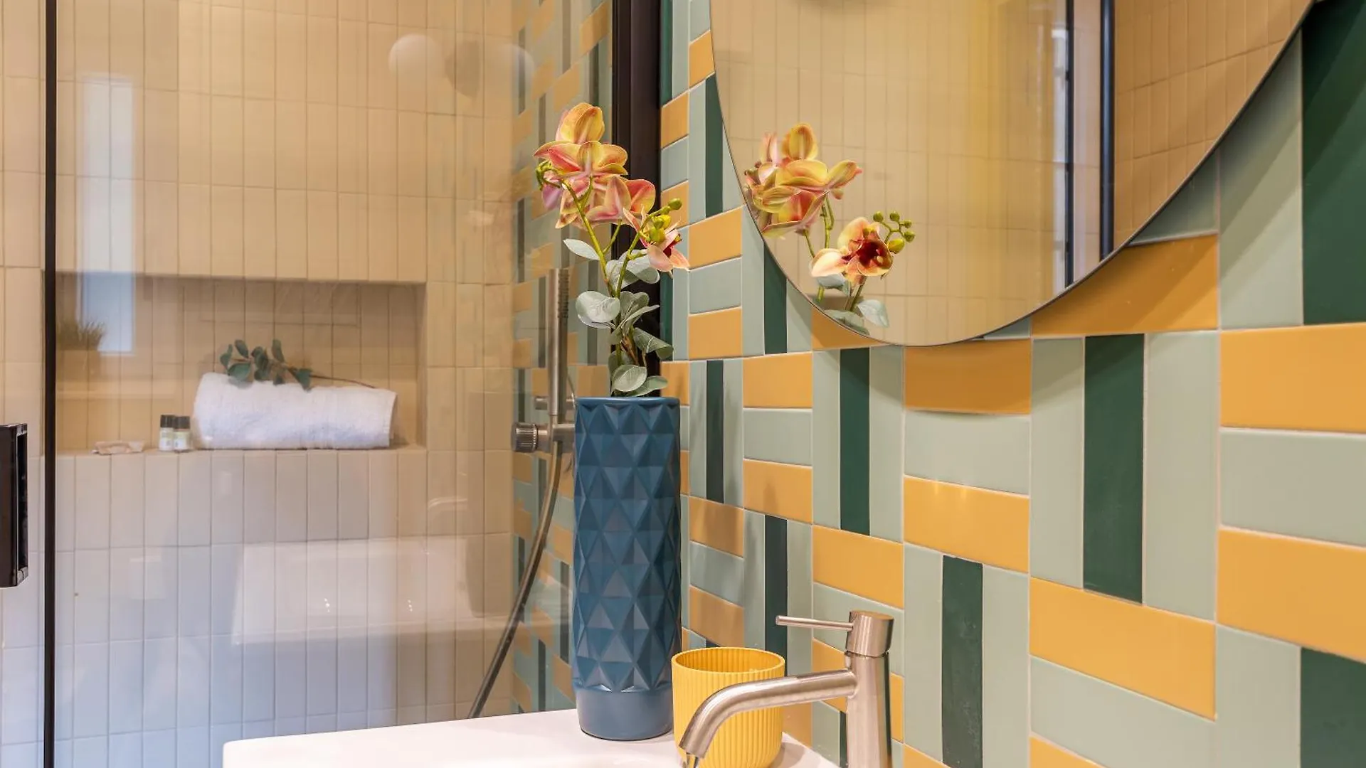 Iflat Colorful New Apartment In Esquilino Rzym