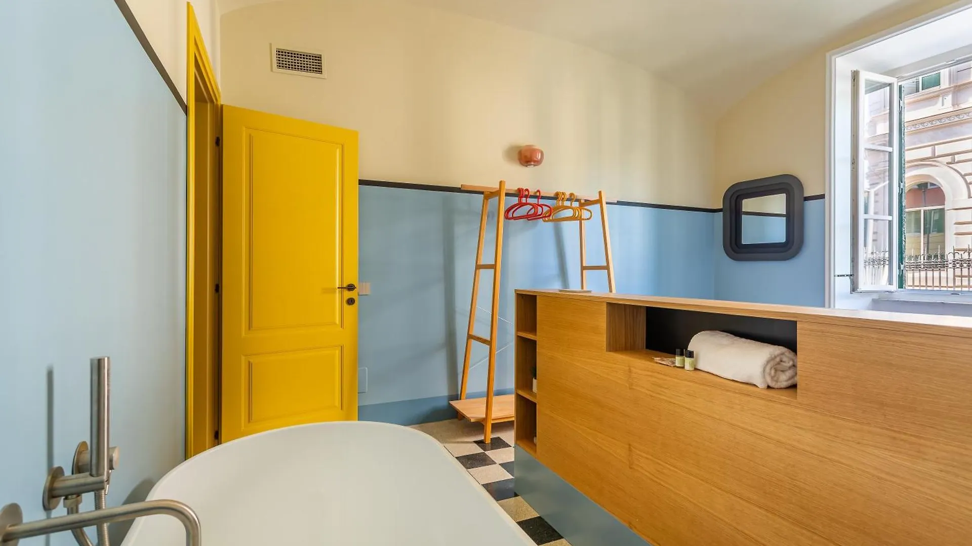 Iflat Colorful New Apartment In Esquilino Rome Italy